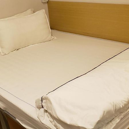 Sunrise International - Boutique Hostel Цзюлун Экстерьер фото